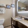 Отель Comfort Suites Phoenix Airport, фото 9