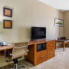 Отель Comfort Suites University, фото 5