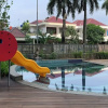 Отель Nice And Homey 1Br Apartment At Southgate Residence, фото 12