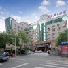 Отель Zhangjiajie Wind and Cloud Holiday Hotel в Чжанцзяцзе