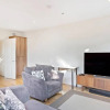 Отель Cosy 2bed Skylight Apt W/patio in Clapham Junction, фото 7