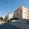 Отель Modern apt With Terrace 4 min Walk to the Beach, фото 29