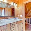Отель Blakeslee Cabin w/ Spacious Deck & Private Hot Tub, фото 9
