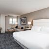 Отель Pomeroy Hotel Fort McMurray в Форт-Макмюррее