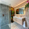 Отель Hambrook House Canterbury - NEW luxury guest house with spa tub, фото 25