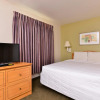 Отель Americas Best Value Inn & Suites Winnie, фото 5
