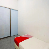 Отель Spot On 91591 Rafika Homestay Syariah, фото 3