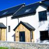 Отель Stylish 3-bed Cottage Located in the Cairngorms в Каррбридже