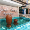 Отель OYO 850 Central Pattaya Residence, фото 17