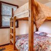 Отель Sweet Life - Vermont Chalet - 6 Person Indoor Hot Tub - 15 Min To Killington 3 Bedroom Home by RedAw, фото 2
