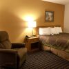 Отель Quincy Inn and Suites, фото 21