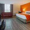 Отель Howard Johnson Plaza Hotel by Wyndham Windsor в Виндзоре