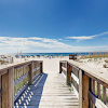 Отель E Beach Condo #368 2 Bedrooms 2 Bathrooms Condo, фото 18