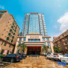 Отель Coconut Rhyme Golden Dragon Hotel (Qionghai Yinhai Road Flagship), фото 1