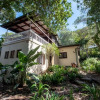 Отель A Little Bit of Paradise, фото 1