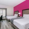 Отель La Quinta Inn & Suites by Wyndham Fredericksburg, фото 10