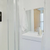 Отель Beside the Seaside Apartment - Sleeps 2 to 4 Guests - Fast Wifi, фото 8