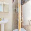 Отель Quirky 3 Bdr 2 Bath Cottage with Parking, фото 9