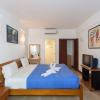 Отель The Expat Hotel, фото 2