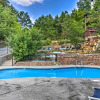 Отель Romantic Gatlinburg Cabin w/ Hot Tub & Pool Access, фото 10