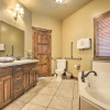 Отель Luxurious Cedar City Getaway: 32 Mi to Brian Head!, фото 10
