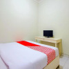 Отель OYO 3083 D Kost 3 Syariah, фото 7