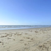 Отель Betsy's Beachfront Home, фото 41