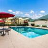 Отель Quality Inn & Suites near Lake Eufaula, фото 15