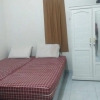 Отель OYO 93866 Neva Guest House Syariah, фото 3