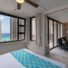 Отель Newly Remodeled Corner Unit at the Waikiki Banyan with Diamond Head Views by Koko Resort Vacation Re, фото 1