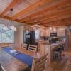 Отель Paws In The Mountains 2 Bedroom Home by NW Comfy Cabins by RedAwning, фото 7