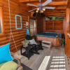 Отель Knockin' On Heaven's Door - 5 Br cabin by RedAwning, фото 26