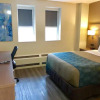 Отель Econo Lodge Inn & Suites Downtown, фото 16