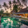 Отель Incredible View, Traditional Villa, 3br, Ubud, фото 13