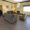 Отель Red Roof Inn & Suites Sulphur Springs, фото 3