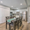 Отель Cheerful Townhouse - Walk to Table Rock Lake!, фото 8