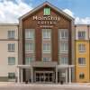 Отель MainStay Suites Carlsbad South в Карлсбаде