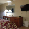 Отель American Plaza Motel, фото 3