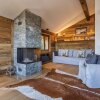Отель Chalet Capricorne -impeccable Ski in out Chalet With Sauna and Views, фото 5