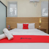 Отель RedDoorz Syariah @ Klojen Malang, фото 15
