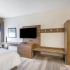 Отель Holiday Inn Express Hotel & Suites Columbus, фото 6