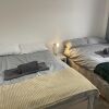 Отель Great 5-bed Wembley Home 25min From Central London, фото 3