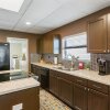 Отель Bay Dreamer - Massive Bayfront Home W/ Private Pool 3 Bedroom Home by RedAwning, фото 3