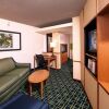 Отель Fairfield Inn & Suites Brunswick Freeport, фото 22