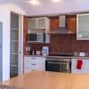 Отель Bright Apartment with Private Bathroom,Kitchen And More @Santafe-601, фото 13