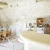 Отель Le Dernier Chateau - Architect's Stone Villa & Pool in Picturesque Les Baux-de-Provence, 5 Bedrooms, фото 5