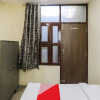 Отель OYO 85147 Royal Residency, фото 6