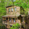 Отель The TreeHouse - Rocking Chair Deck with Hot Tub below, Walking Distance to Downtown Helen, Sleeps 5, фото 1