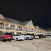 Отель Executive Inn Northwest, фото 1