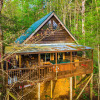Отель Bear Creek Lodge and Cabins in Helen Ga - Pet Friendly, River on Property, Walking Distance to downt, фото 1